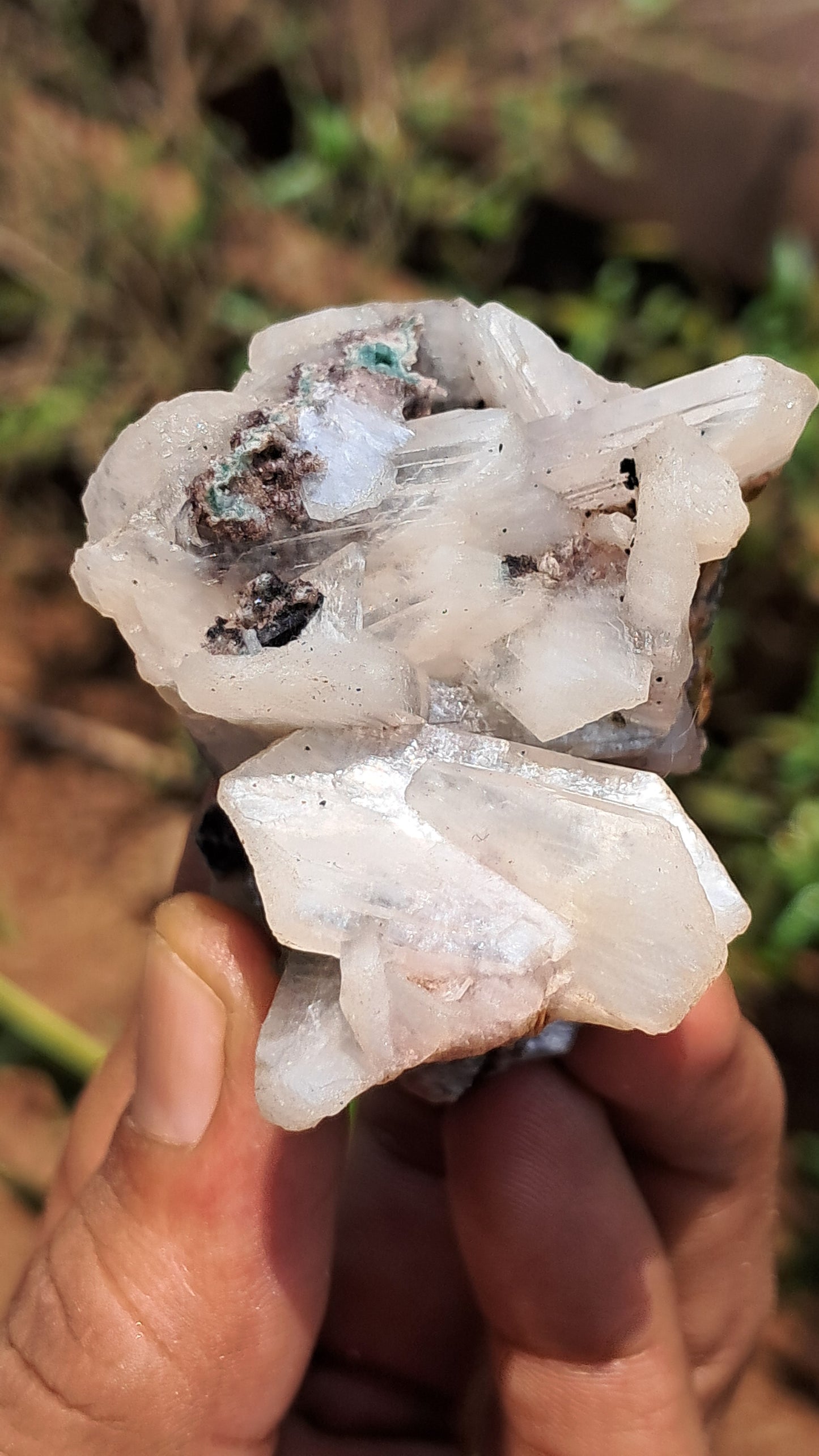 Apofilita verde (Fluorapofilita) con Estilbita en matriz (Ajanta) Cristal natural | Espécimen mineral #GA20
