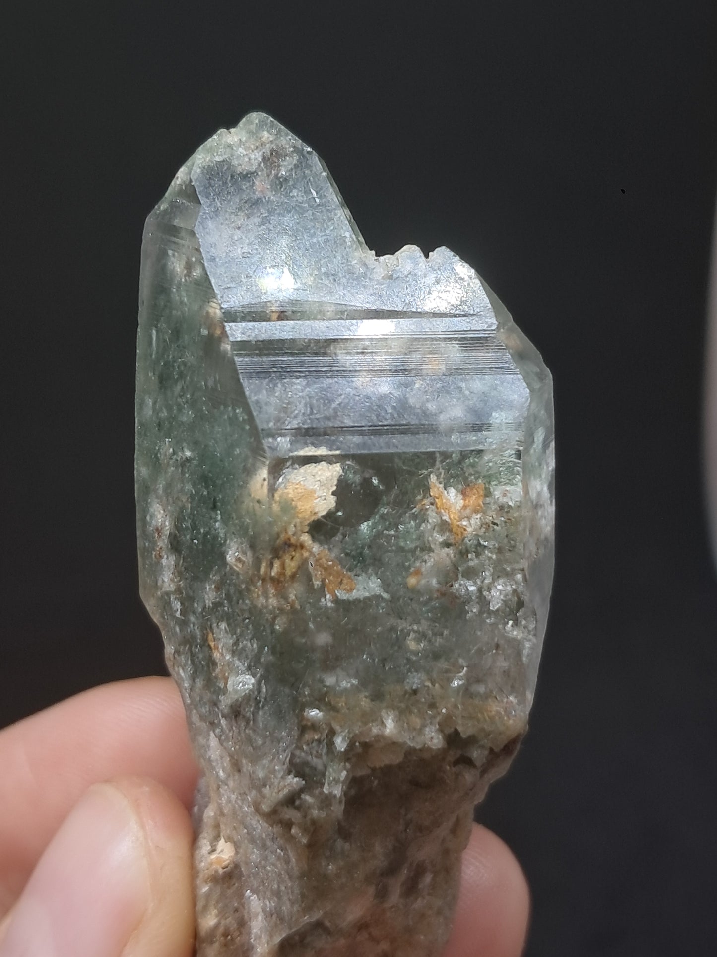 Punta Natural de Cuarzo Clorita (Kullu) | Cristal Chamánico Jardín #CQ62