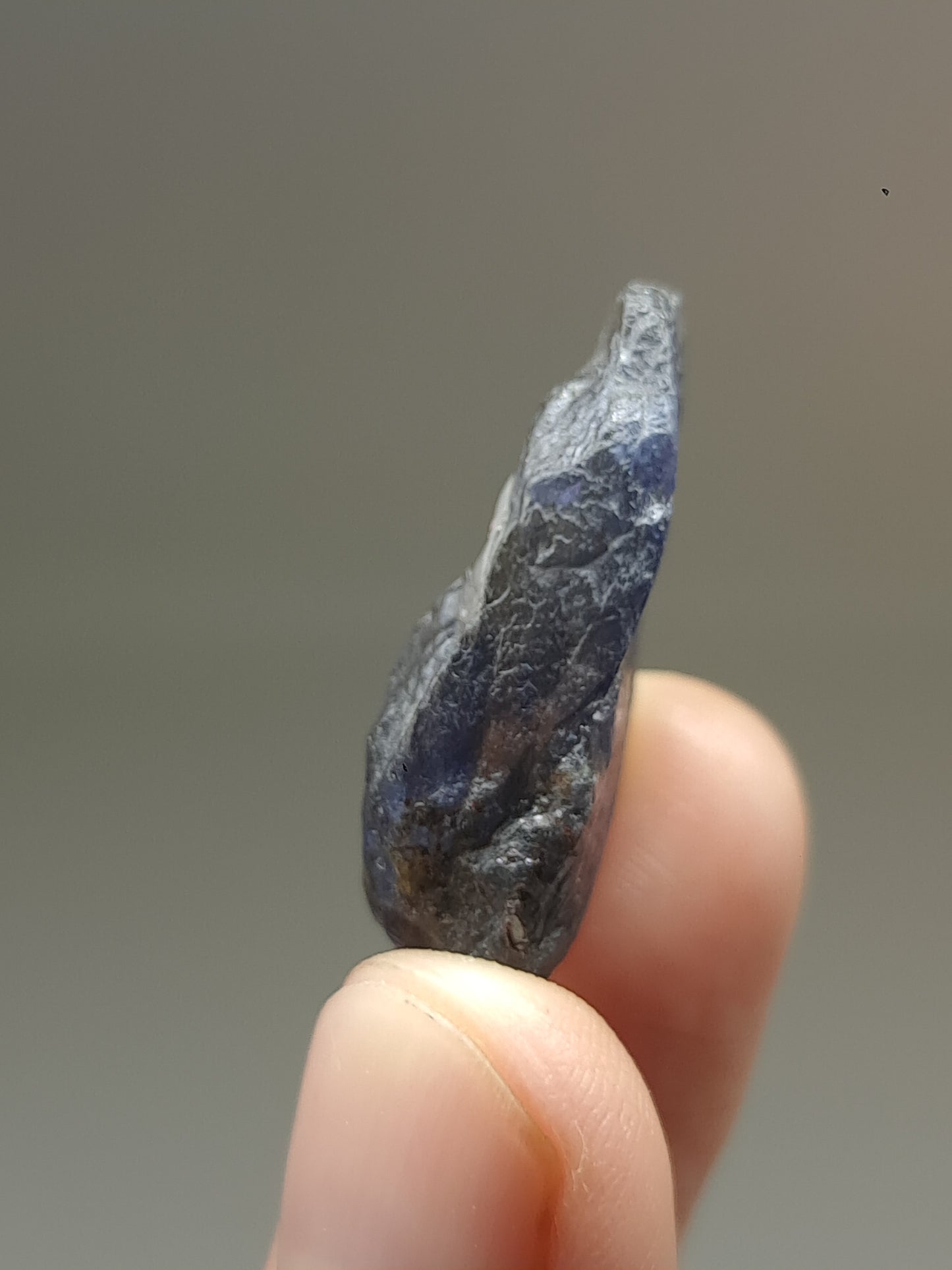Rough Iolite Crystal (Karur) *Gem Quality* Cordierite | Excelent Pleochroism | Mineral Specimen #IO8