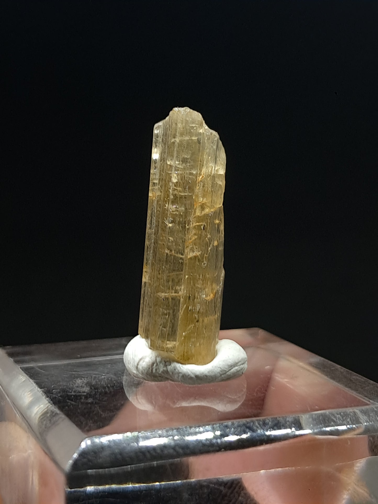 Fluorescent Natural Scapolite Crystal (Karur) UV Reactive | Rough Stone | Mineral Specimen #SCP13