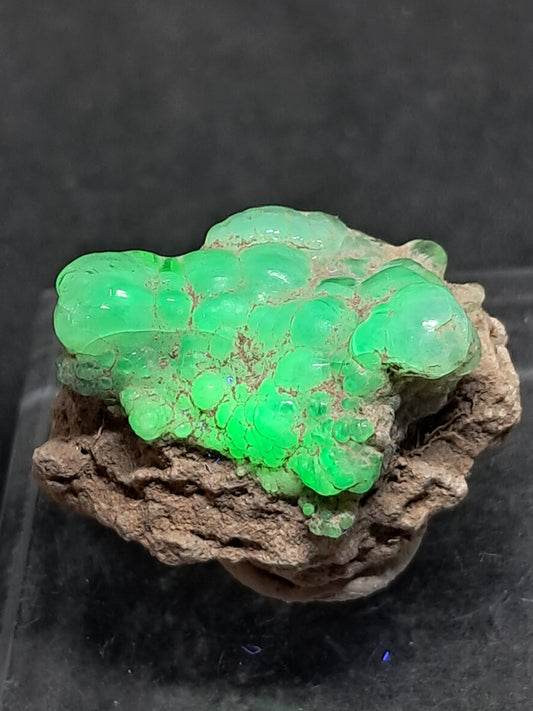 Ópalo hialita en matriz (México), piedra cristalina en bruto | Ejemplar mineral n.° OH7