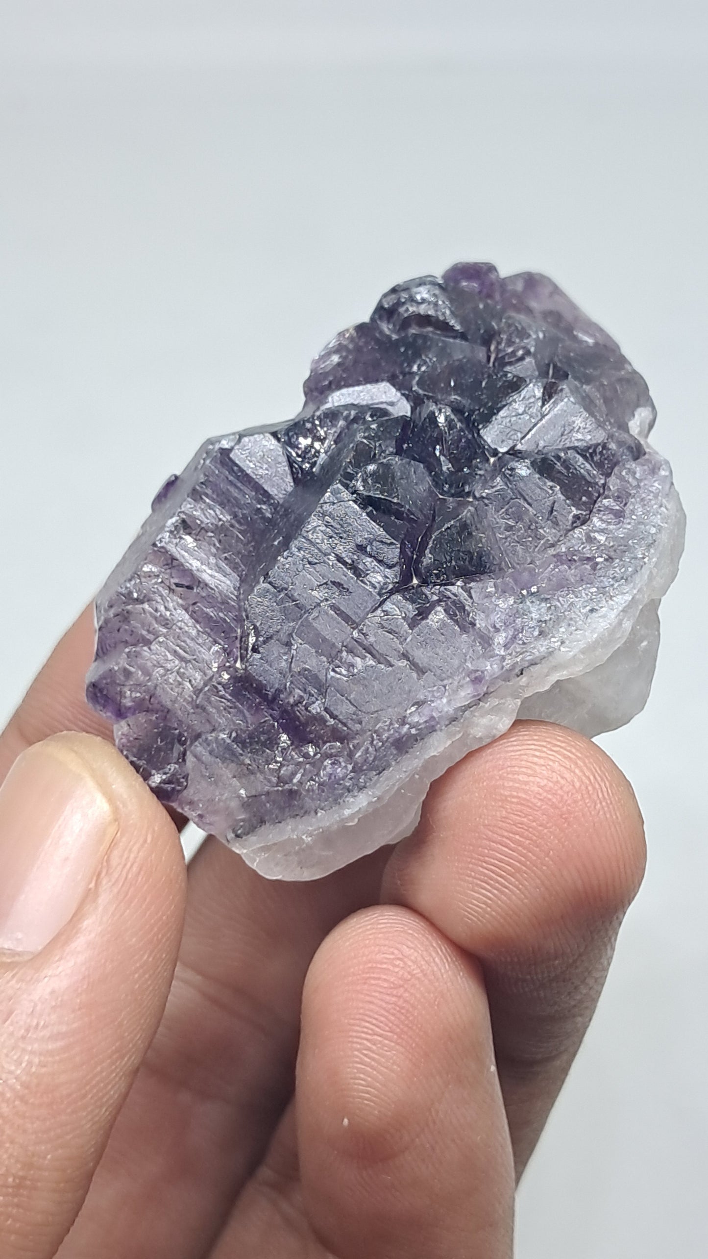 Amatista Elestial Morada Oscura sobre Cuarzo | Inclusiones de Hematita Goethita Rutilo | Cristal Natural | Muestra Mineral #KA193