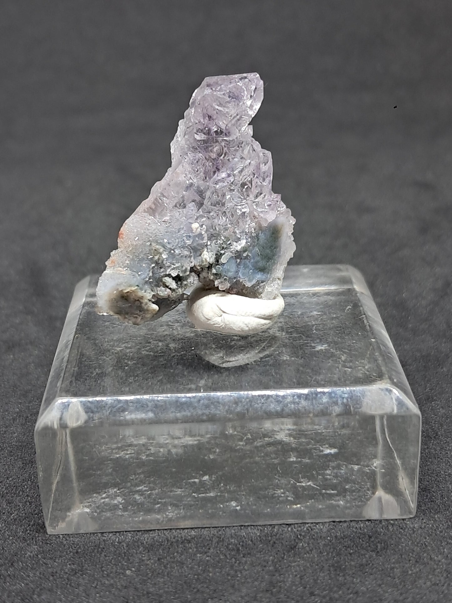 Cúmulo de cetro de amatista sobre matriz de calcedonia (Karur) | Piedra natural | Ejemplar mineral n.° KA71