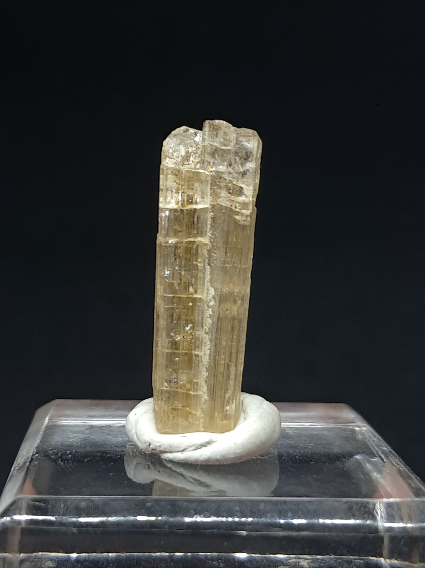 Fluorescent Scapolite Natural Crystal (Karur) UV Reactive | Rough Stone | Mineral Specimen #SCP14