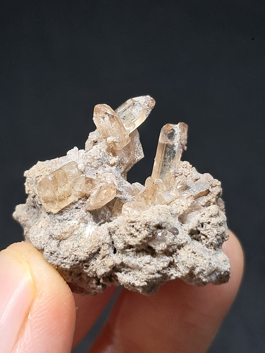 Cristales de topacio natural en matriz (México), piedra preciosa rara | Ejemplar mineral n.° TPZ6