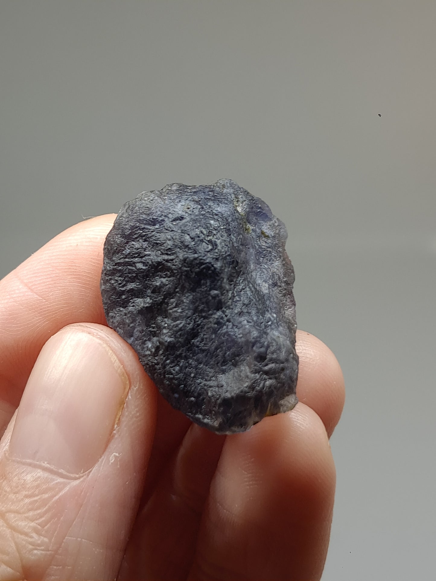 Rough Iolite Crystal w/ Hematite Inclusions (Karur) *Gem Quality* Cordierite | Excelent Pleochroism | Mineral Specimen #IO5