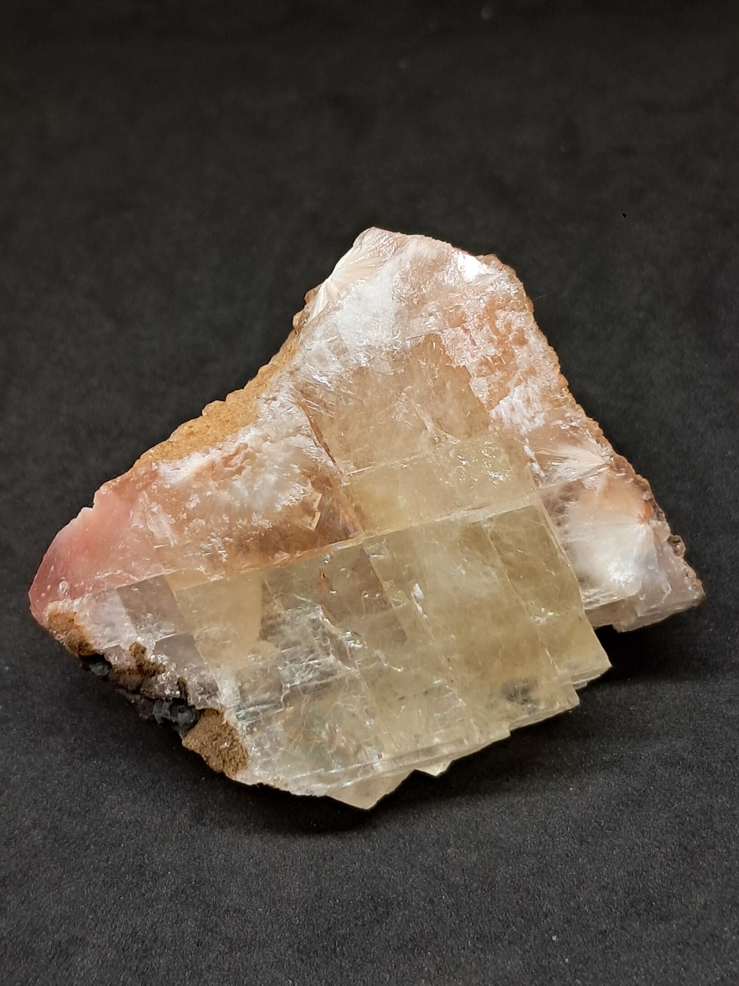 Calcita rojiza/rosa con mesolita *Hallazgo raro* (Pithampur) Cristal natural | Piedra en bruto | Espécimen mineral #CA36