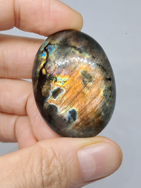 Labradorite Palmstone | Natural Polished Crystal Stone | Silver, Red, Orange Flash | Good Iridiscence #LB3