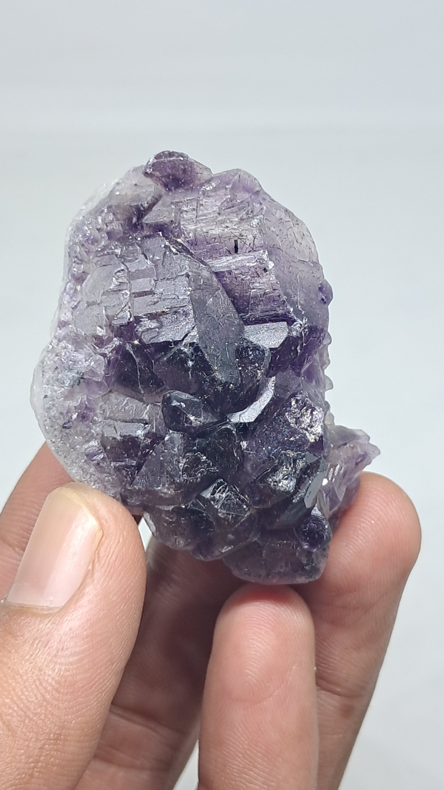 Amatista Elestial Morada Oscura sobre Cuarzo | Inclusiones de Hematita Goethita Rutilo | Cristal Natural | Muestra Mineral #KA193