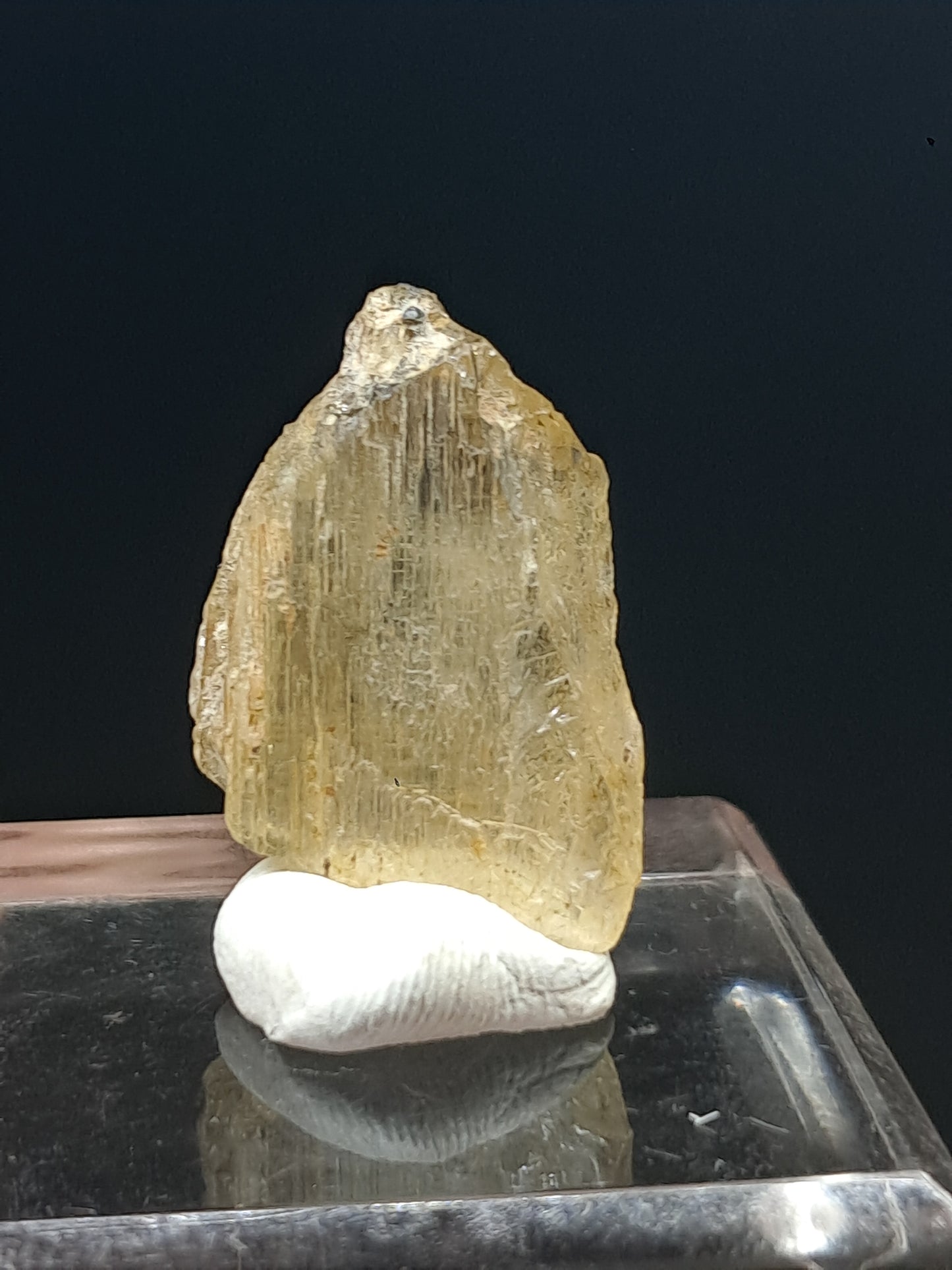 Fluorescent Scapolite Crystal (Karur) UV Reactive | Rough Stone | Natural Mineral Specimen #SCP18