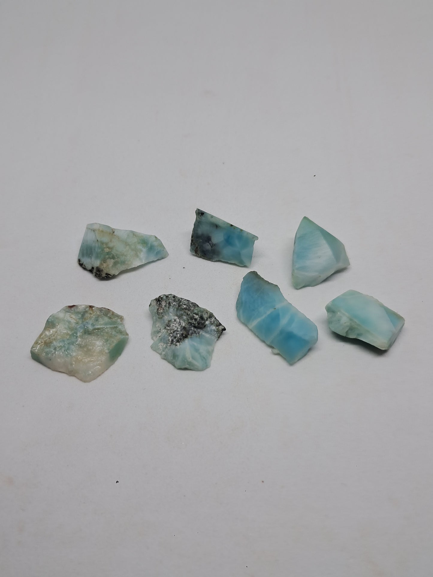 Juego de 7 chips pequeños de larimar (República Dominicana) en bruto | Rocas naturales n.° LM20