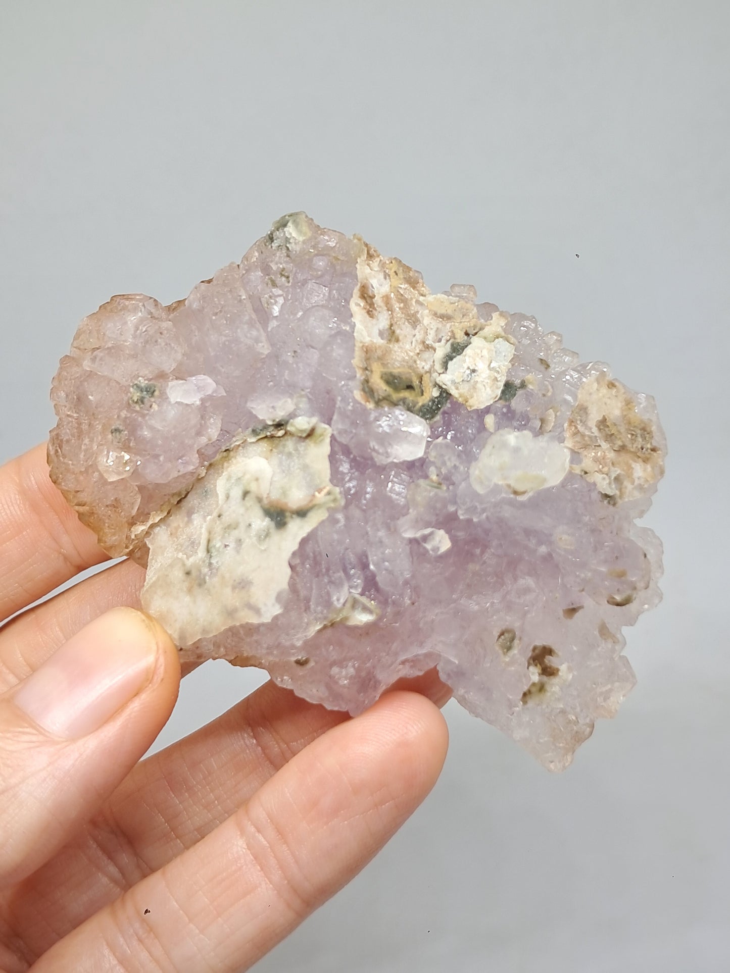 Cúmulo de amatista en cetro con óxido de hierro en forma de panal (Karur) | Cristal en bruto | Piedra natural | Ejemplar mineral n.° KA150
