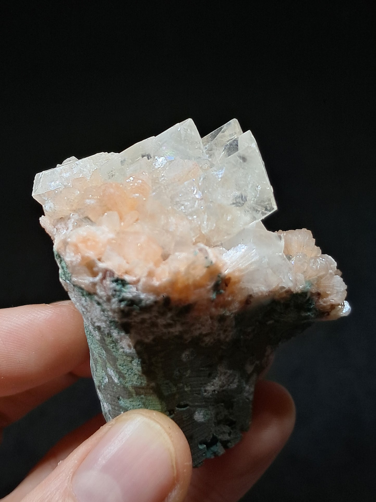 Calcita con estellerita en matriz de basalto (Ajanta) Cristal natural | Piedra en bruto | Muestra mineral #CA40