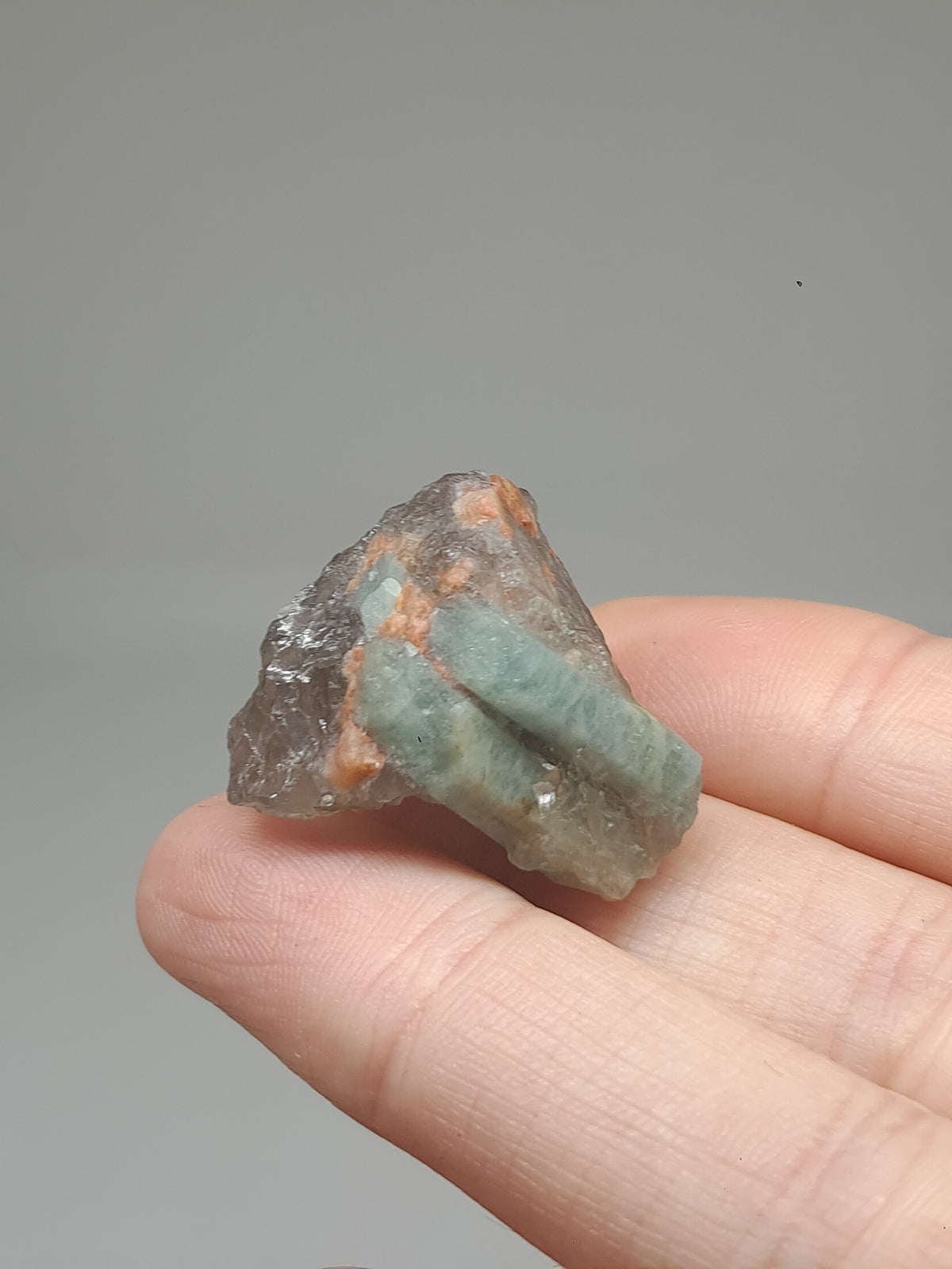 Aguamarina sobre Cuarzo Ahumado (Karur) Cristal Natural en Bruto | Espécimen Mineral #AQM41