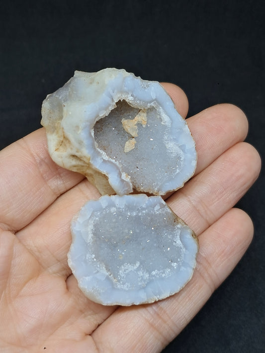 Quartz Geode w/ UV Reactive Calcites (Ajanta) Rough Stone | Natural Crystal #GD26