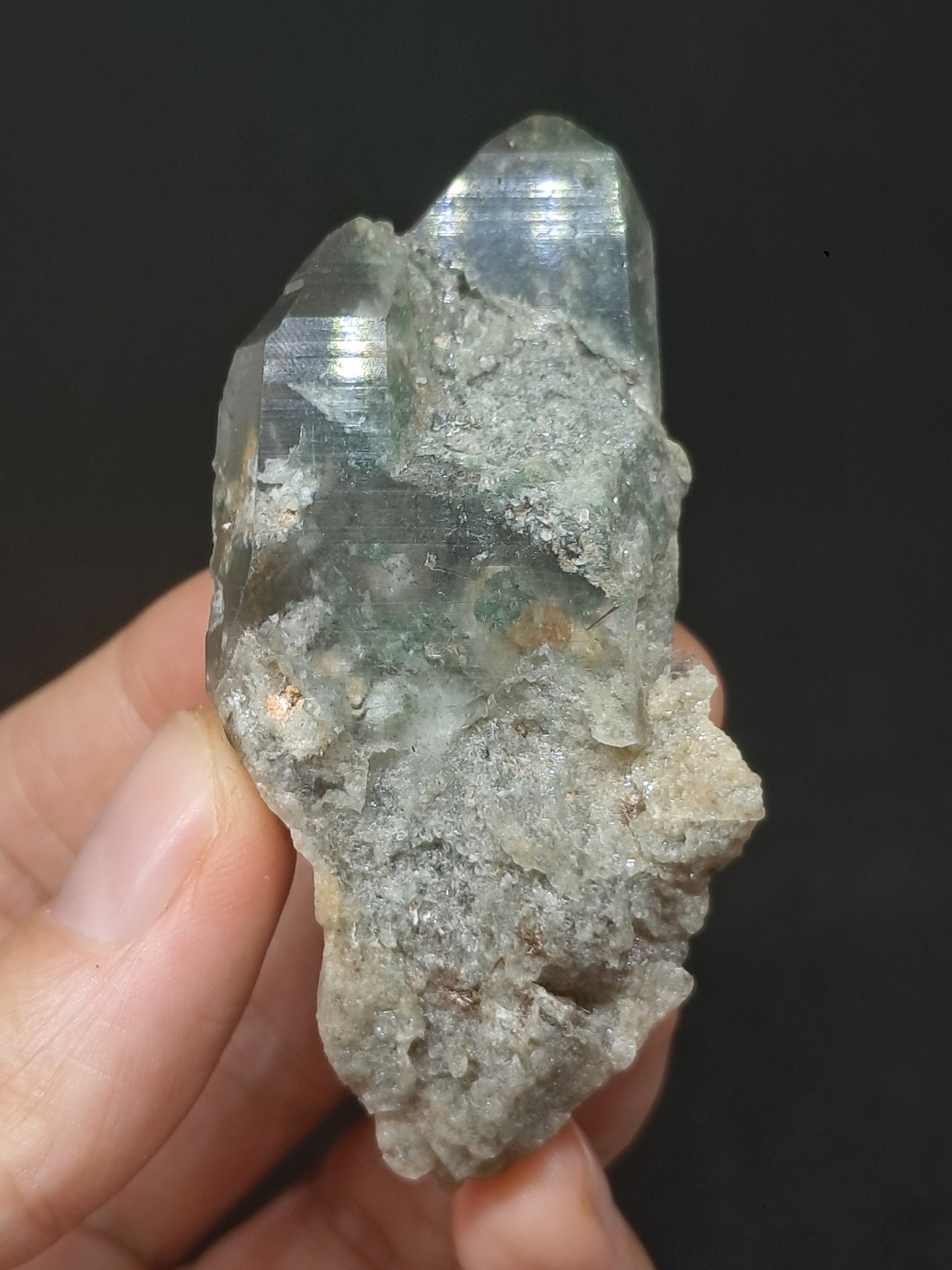 Punta Natural de Cuarzo Clorita (Kullu) | Cristal Chamánico Jardín #CQ62