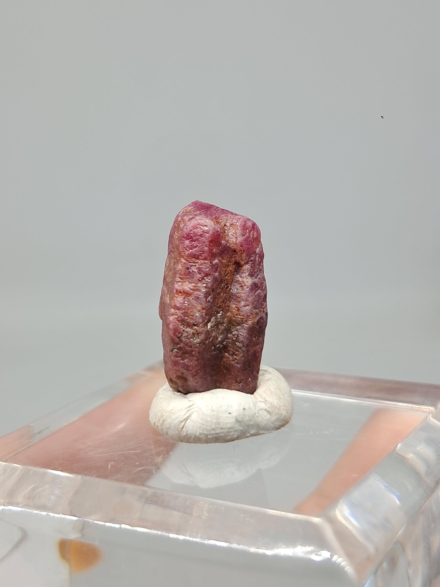 Cristal de rubí en bruto (Tamil Nadu) Piedra natural | Muestra mineral #RB22