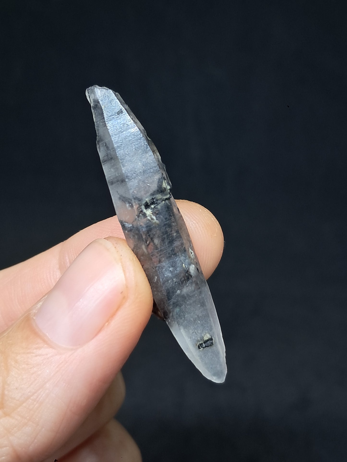 Punta de Cuarzo Turmalinado DT (Karur) Cristal Natural Doble Terminación | Muestra de Mineral #TQ31