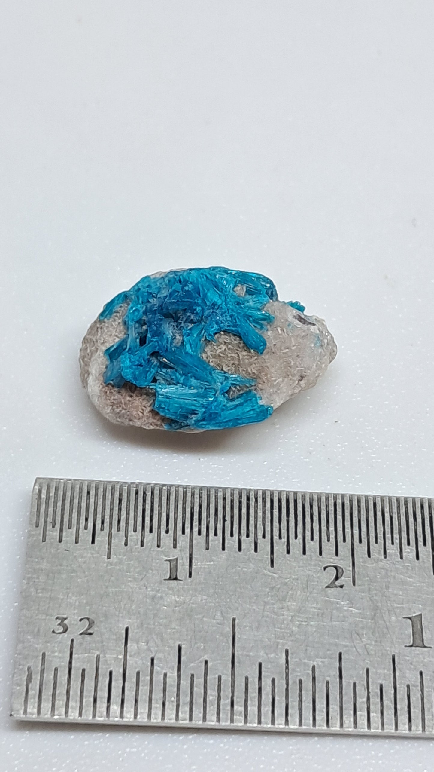 Láminas de Cavansita sobre Matriz de Estilbita (Wagholi) Cristal en Bruto | Piedra Natural | Muestra de Mineral Raro #CV66