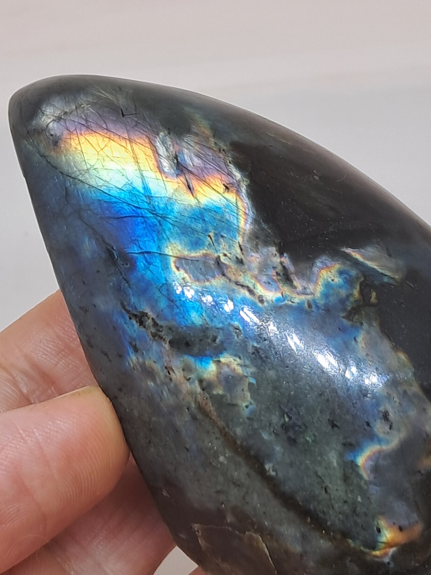 Labradorita | Cristal natural | Piedra semipulida y semipulida | Azul, amarillo y morado | Buena iridiscencia #LB2