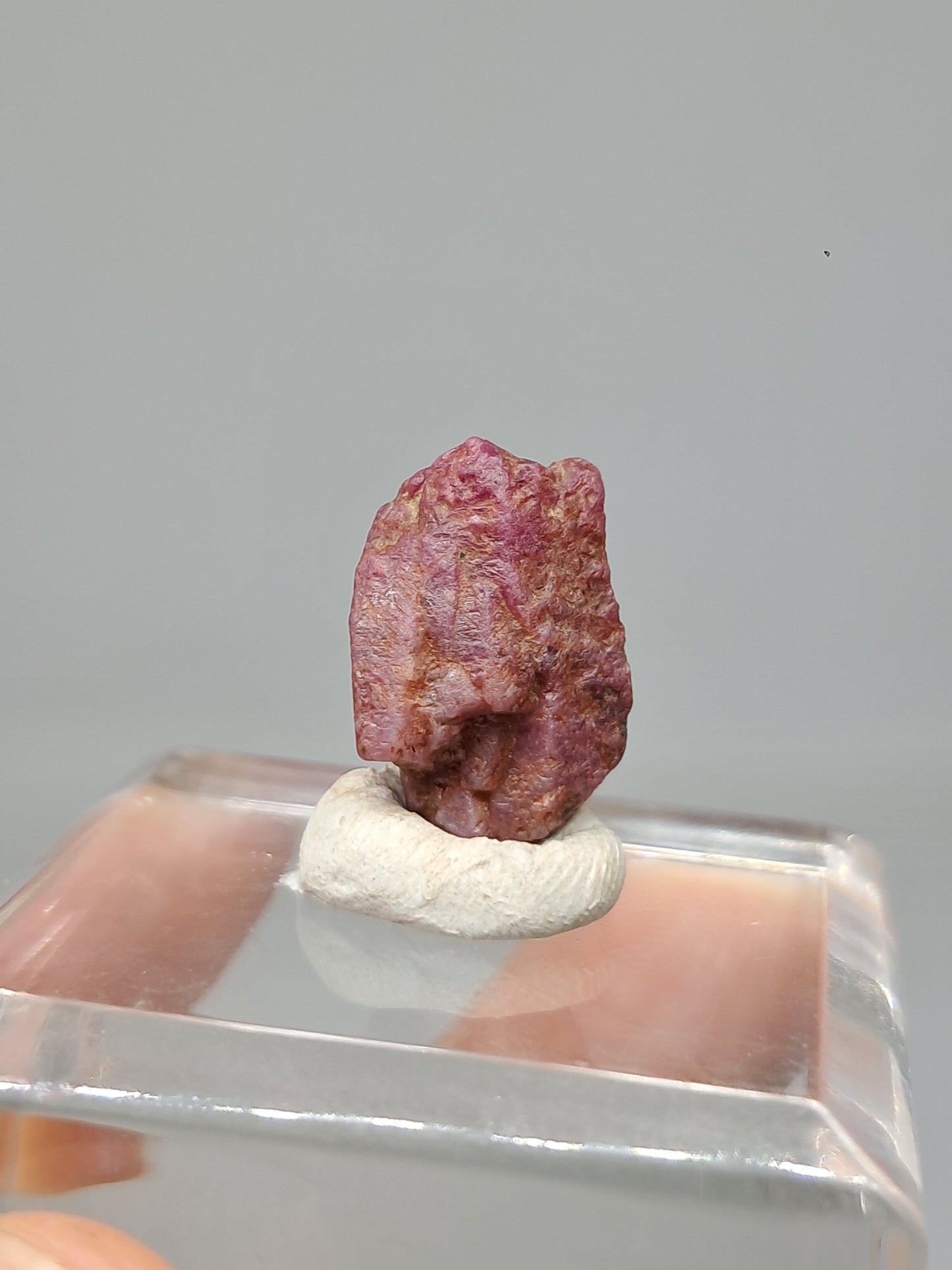 Cristal de rubí en bruto (Tamil Nadu) Piedra natural | Muestra mineral #RB22