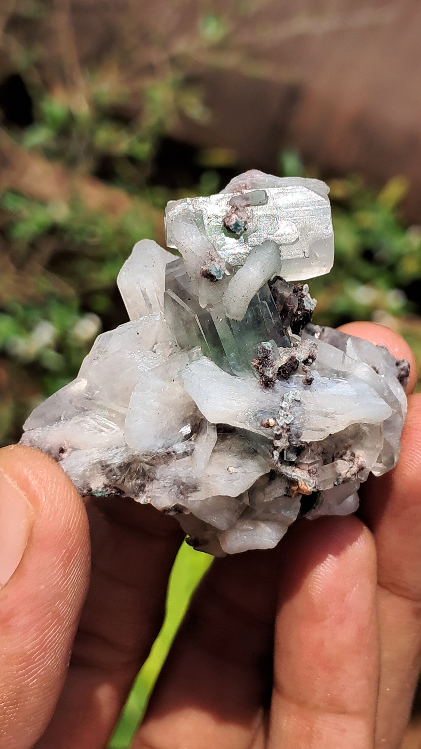 Apofilita Verde (Fluorapofilita) con Estilbita sobre Matriz (Ajanta) Cristal Natural | Muestra Mineral #GA18