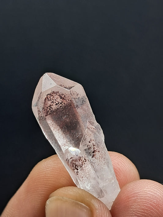 Cuarzo fantasma hematita (Telangana) | Cristal natural | Ejemplar mineral n.° HPQ47
