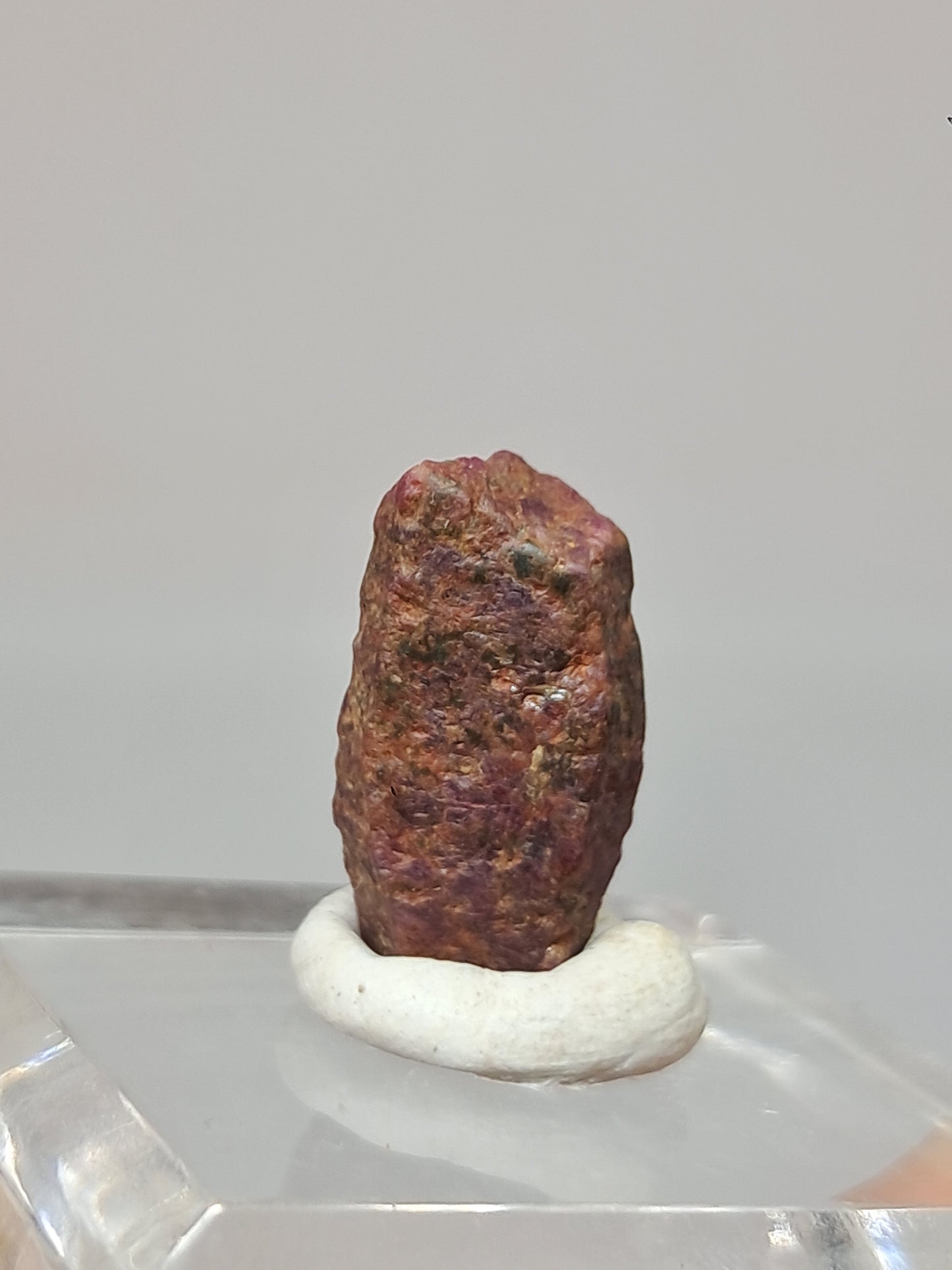 Cristal de rubí en bruto (Tamil Nadu) Piedra natural | Muestra mineral #RB28