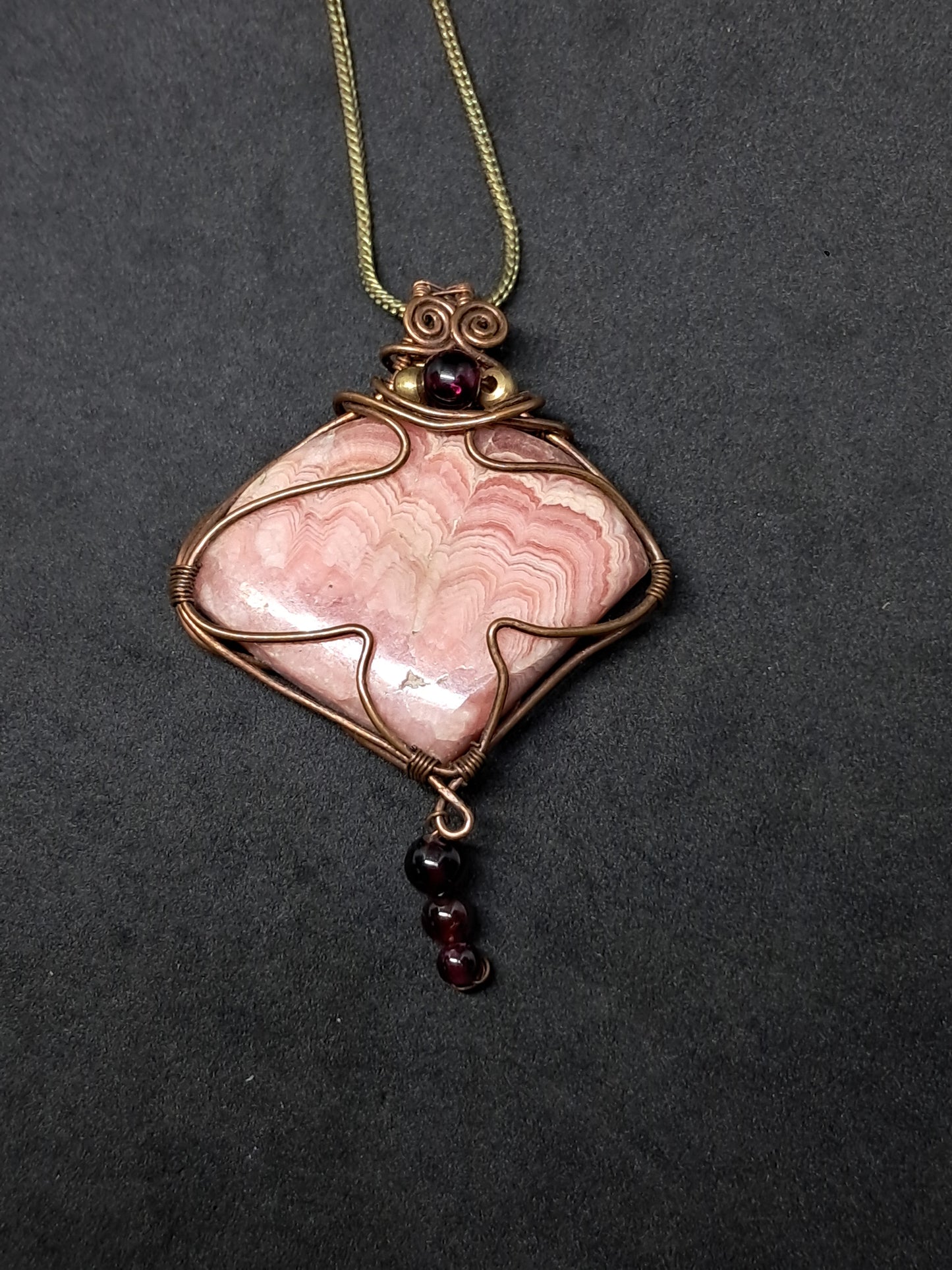 Rodocrosita con cuentas de granate | Colgante hecho a mano | Joyería artesanal | Collar #JL40