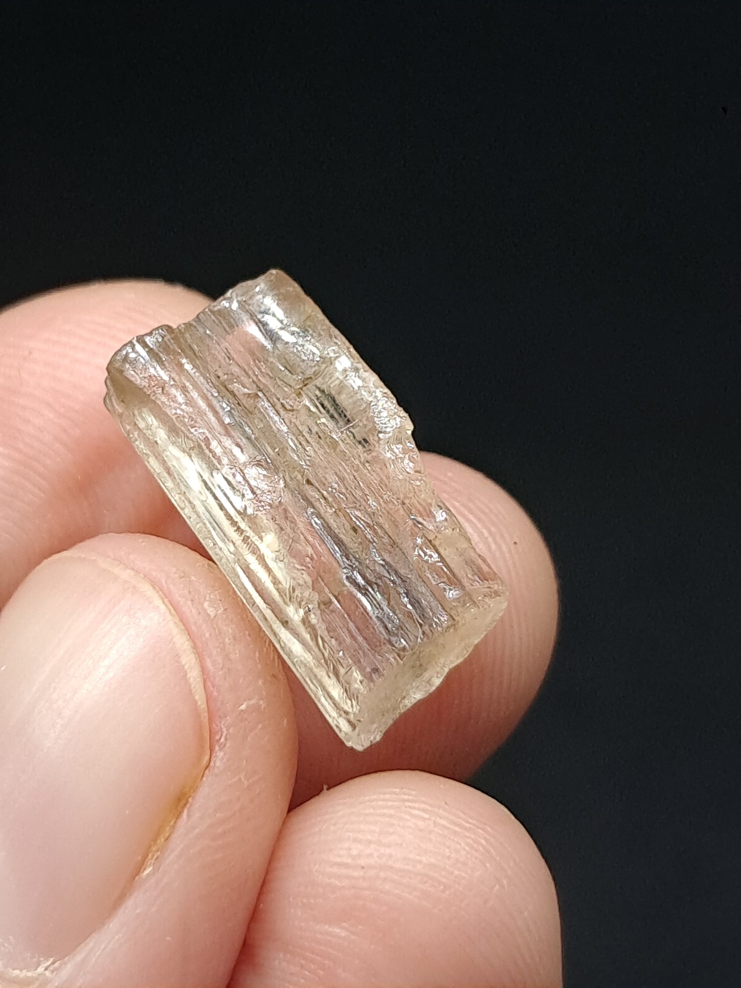 Fluorescent Scapolite Crystal (Karur) UV Reactive | Rough Stone | Natural Mineral Specimen #SCP19