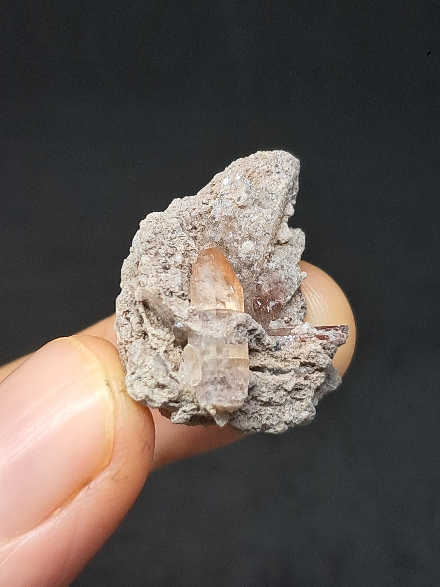 Cristales de topacio natural en matriz (México), piedra preciosa rara | Ejemplar mineral n.° TPZ25