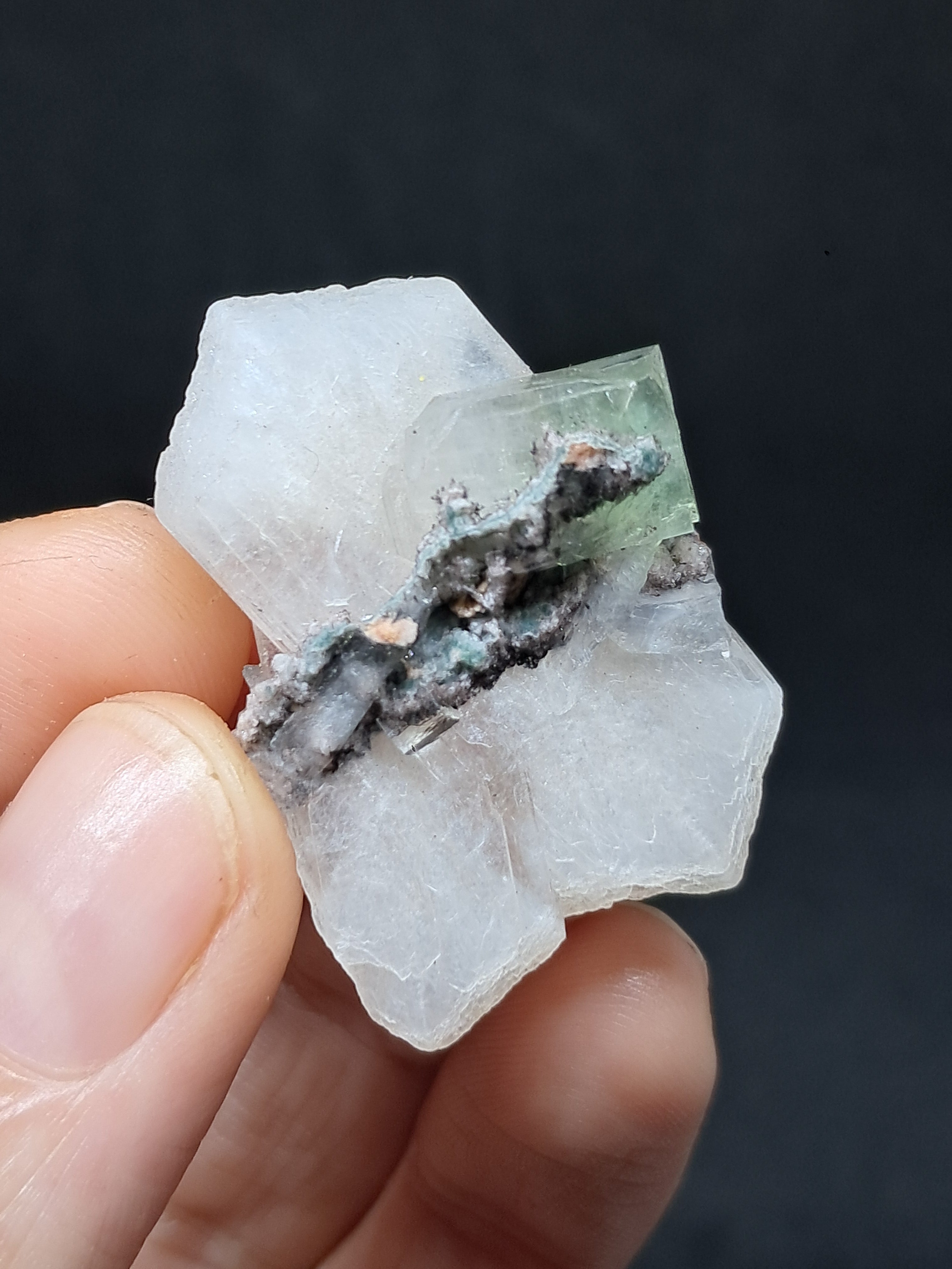 Apophyllite – Punta Cristal