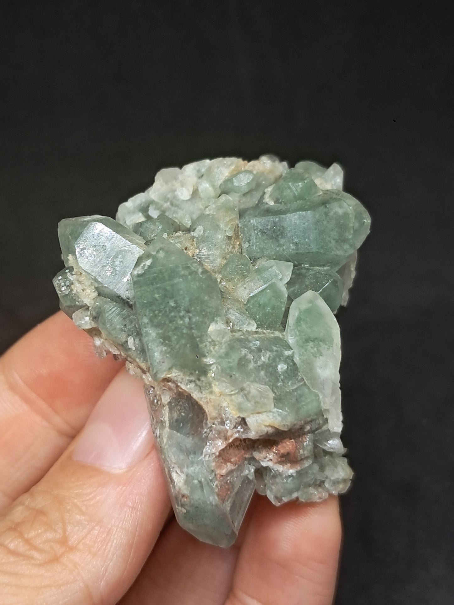 Racimo Natural de Cuarzo Fantasma Clorita (Kullu) | Cristal Chamánico Jardín #CQ68