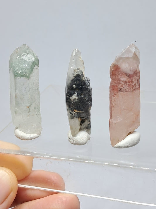 Juego de 3 puntas de cuarzo: clorita, turmalina y hematita fantasma | Cristales en bruto | Piedras en bruto #RCS19