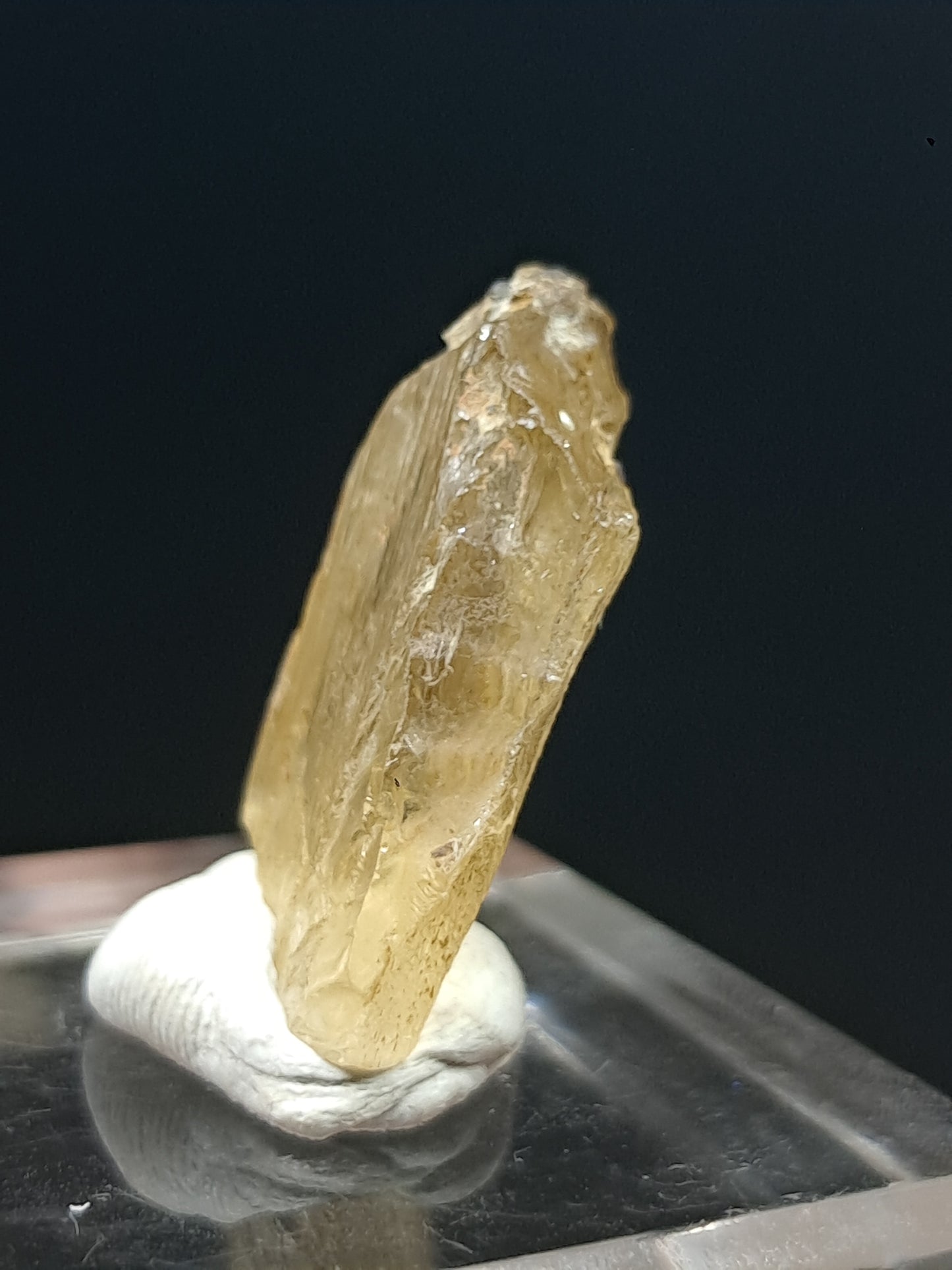 Fluorescent Scapolite Crystal (Karur) UV Reactive | Rough Stone | Natural Mineral Specimen #SCP18
