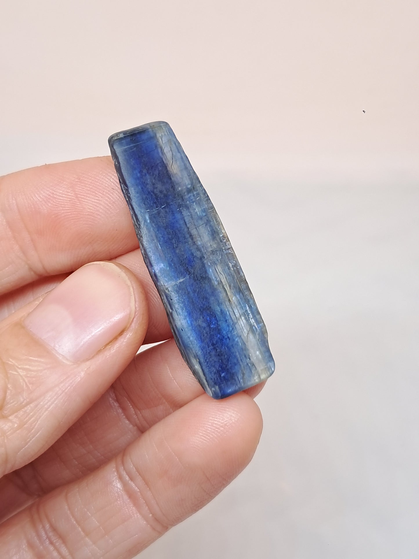 Piedra natural cianita azul (Nepal) n.° KY22