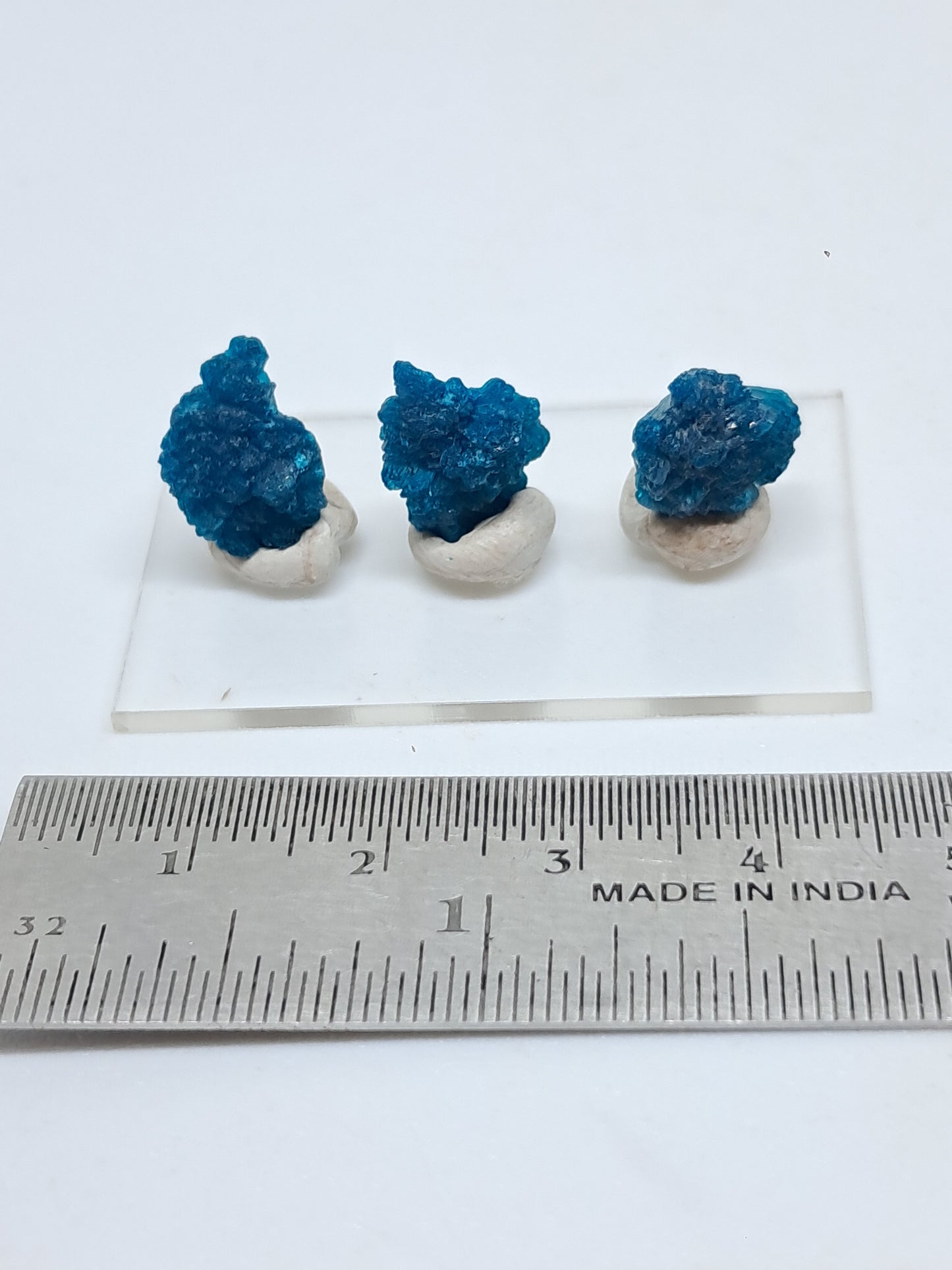 Juego de 3 flores de cavansita de alta calidad (wagholi) en bruto | Cristal natural | Ejemplar mineral raro n.° CV44