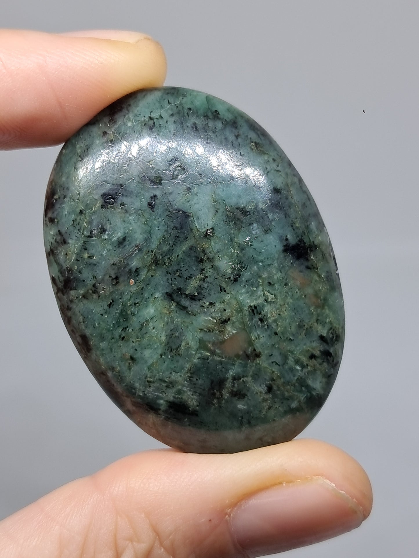 Piedra de palma esmeralda | Piedra pulida | Cristal natural n.° EM2